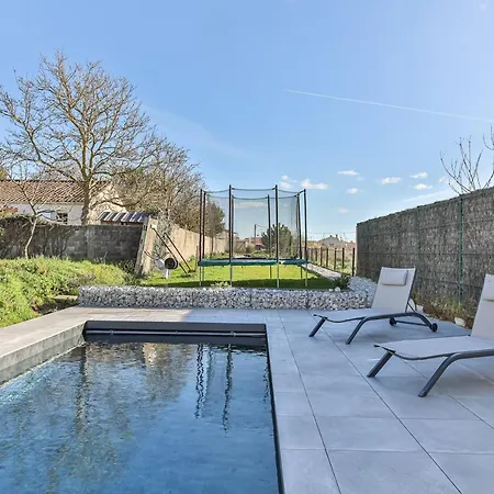 Jolie Maison Avec Piscine Chauffée Aux Sables Olonne-sur-Mer